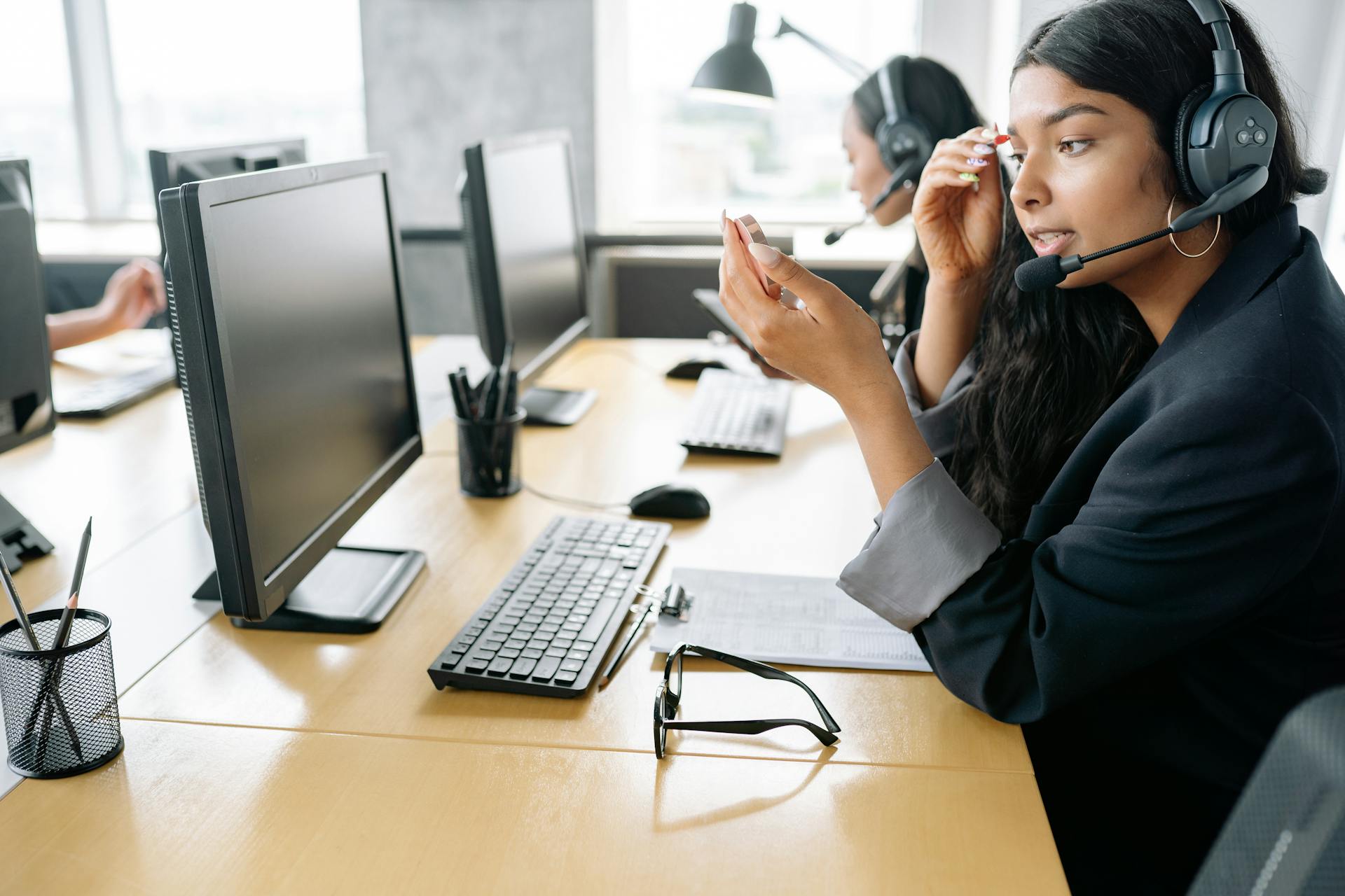 Best Software Tools to Help Small Service Businesses Improve Workflow and Customer Experience